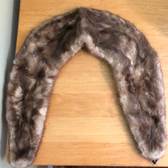 Accessories - Vintage Mink fur stole or collar with silk back